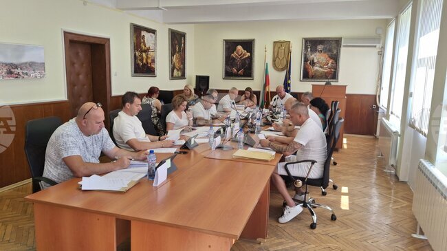 Общинският съвет в Тополовград отхвърли започването на процедура по финансово оздравяване на общината