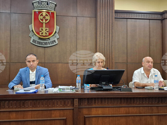 Съветниците в Хасково утвърдиха управители на общинските болници след проведени конкурси и отчетите на дружества с общинско участие