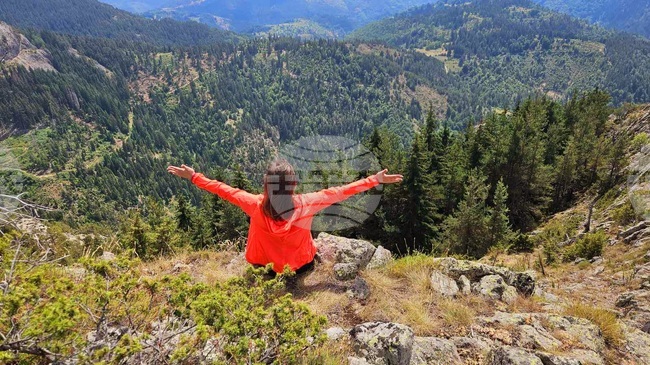 Very Good Mountain Hiking Conditions on Saturday 