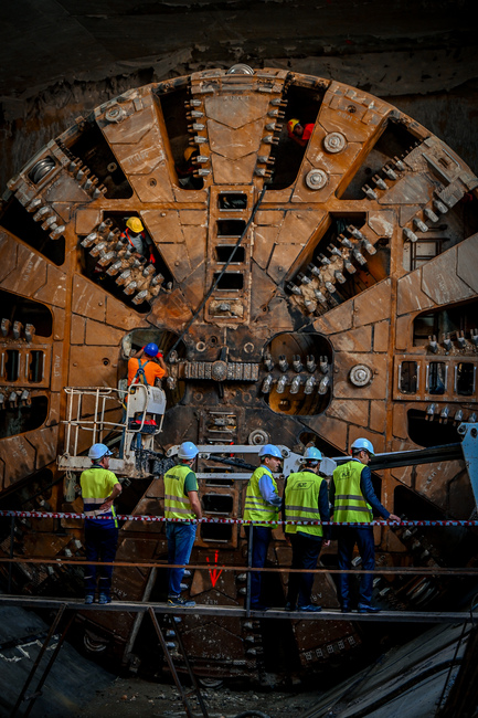Васил Терзиев: Изграждането на участъка от метрото през „Слатина“ върви по план 