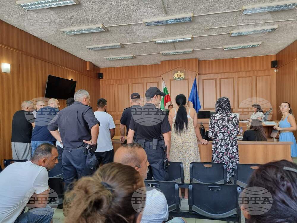 Пловдивският окръжен съд постанови арест за шестимата, задържани за прокарване в обращение на фалшиви банкноти