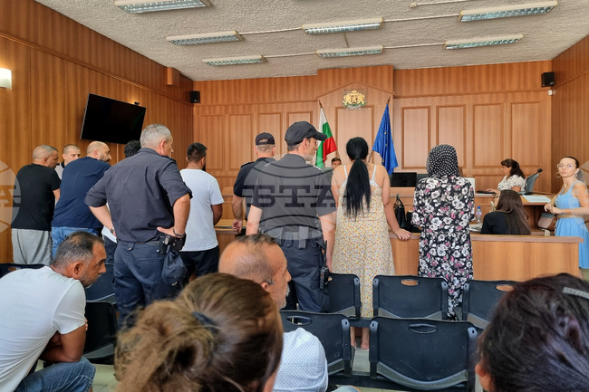 Court Orders Arrest of Six Detained for Allegedly Spreading Counterfeit Banknotes