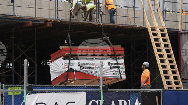 Активността на строителния сектор във Великобритания отчита най-бърз спад от 2020 г.