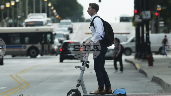 Неясна поправка в словашкия закон за скоростта на движение на тротоарите предизвика полемика в парламента 