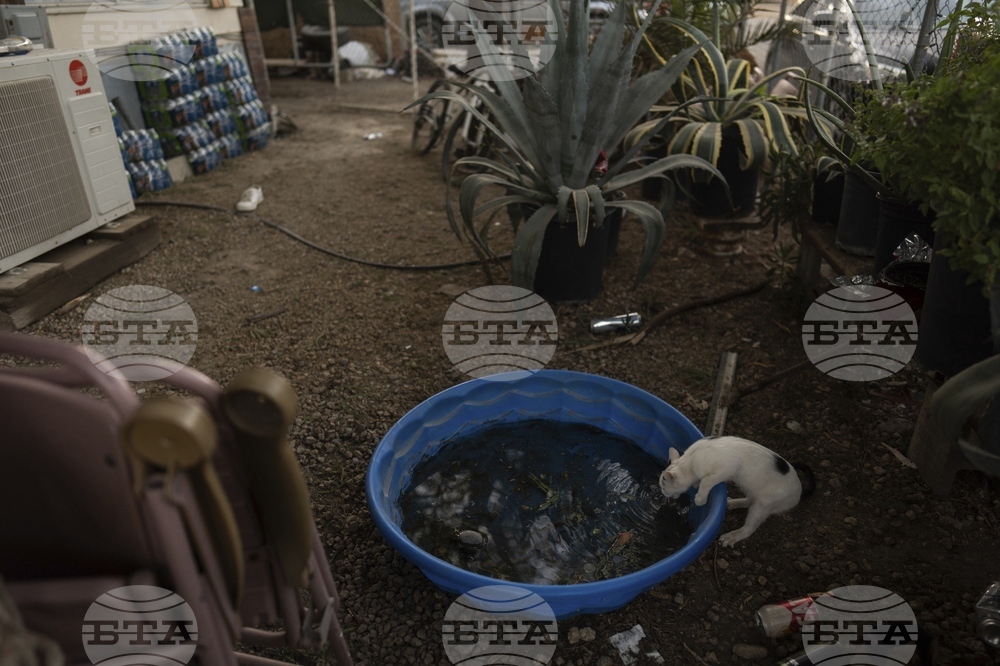 APTOPIX Mobile Homes Water Problems Photo Essay