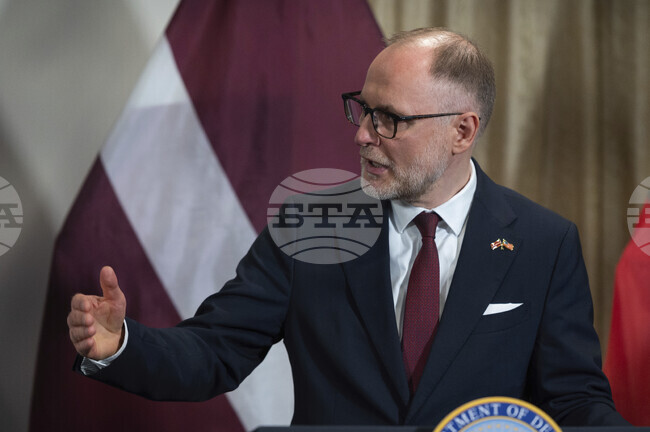 За Нова година Латвия завърши 280-километрова ограда за 186 милиона евро по границата с Русия