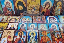 Троян - „Икони, картини и пана“ - Борислава Кацарова - изложба