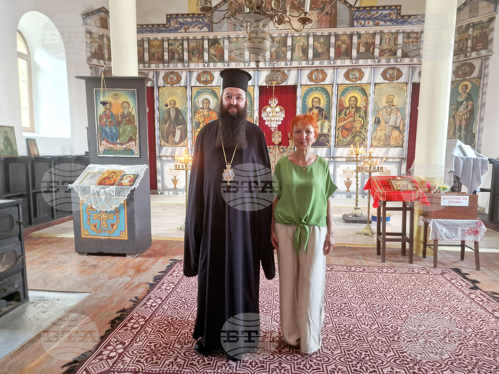 Троян - „Икони, картини и пана“ - Борислава Кацарова - изложба