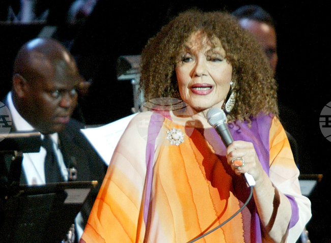 Британската певица Клио Лейн, наричана “Първата дама на джаза”, почина на 97-годишна възраст