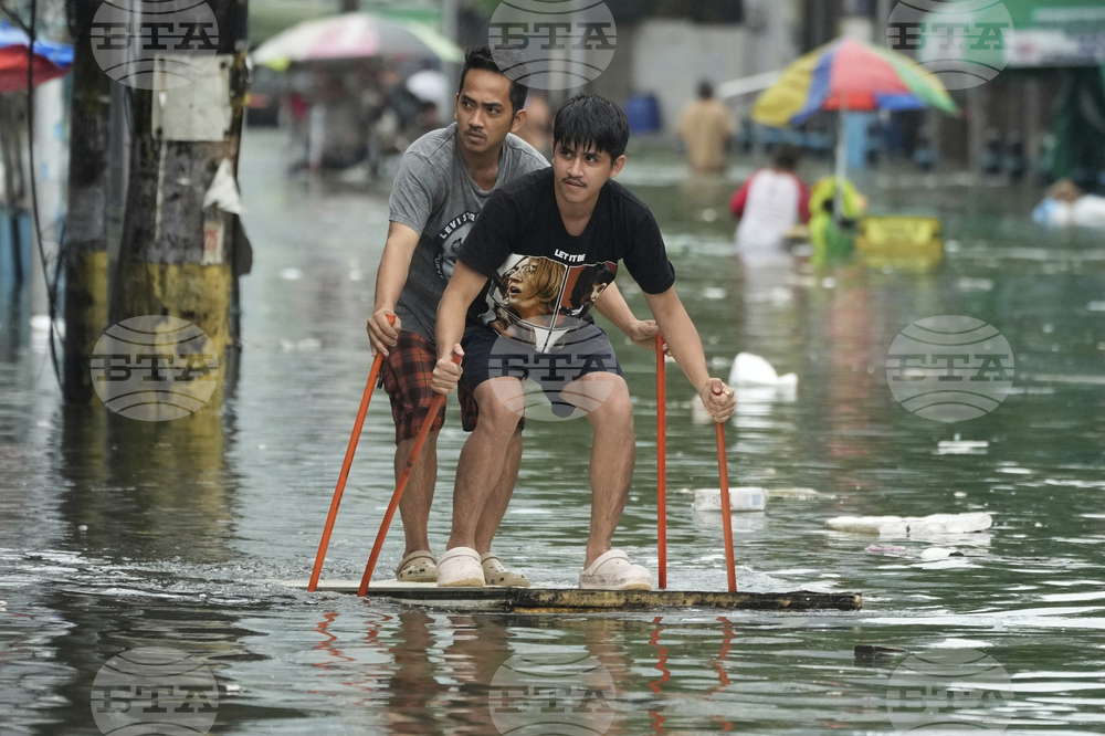 APTOPIX Philippines Asia Storm