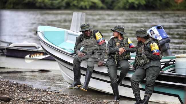 Лидерът на колумбийска бунтовническа групировка призовава за партизанско единство срещу американския интервенционизъм