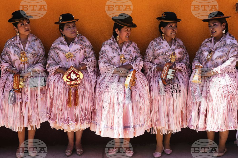Bolivia Floating Dancers