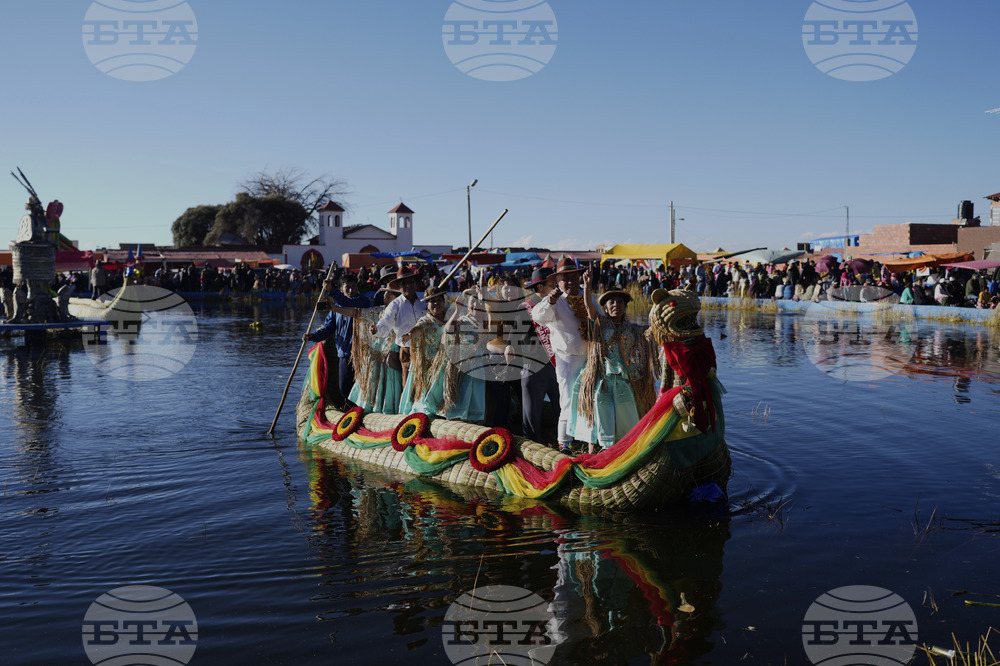 Bolivia Floating Dancers