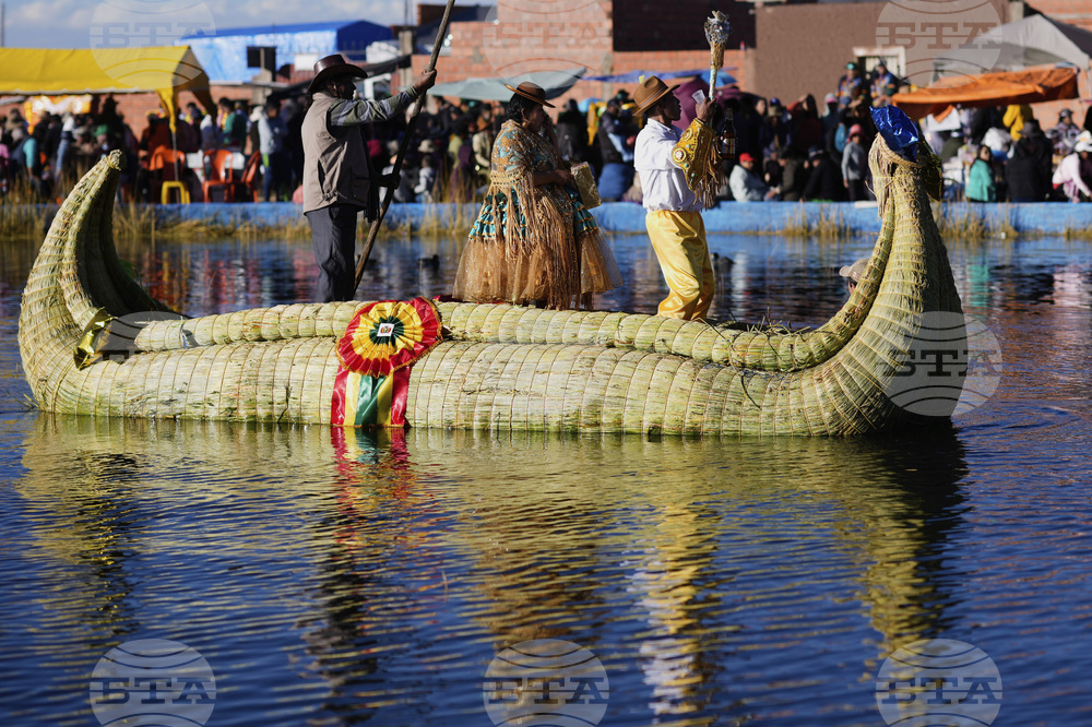 Bolivia Floating Dancers