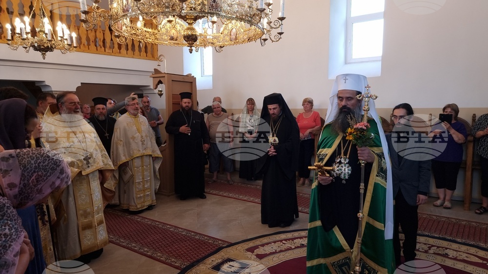 Яхиново - патриарх Даниил - обновление на храм „Света Петка“