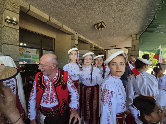 Село Гавраилово - празник „Златна праскова“