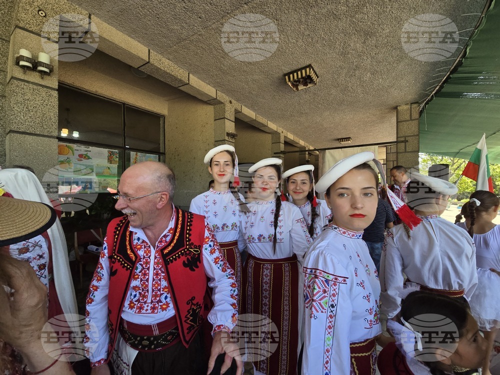 Село Гавраилово - празник „Златна праскова“