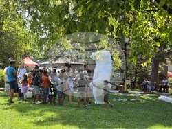 Село Гавраилово - празник „Златна праскова“