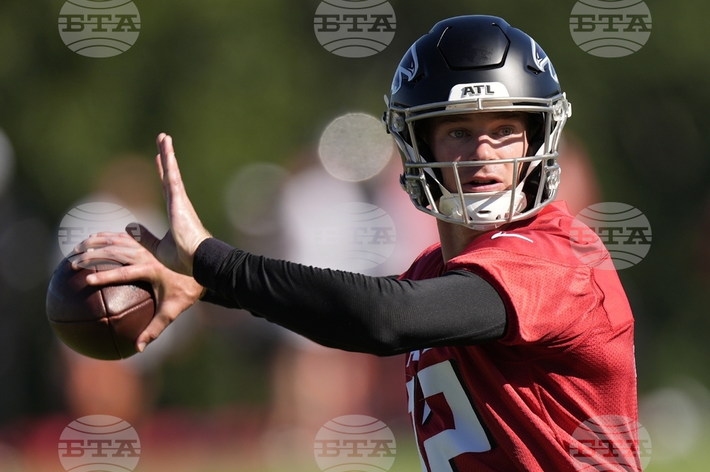 Falcons Camp