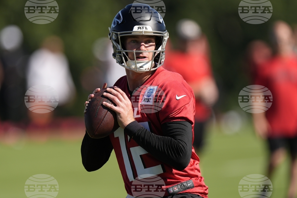 Falcons Camp