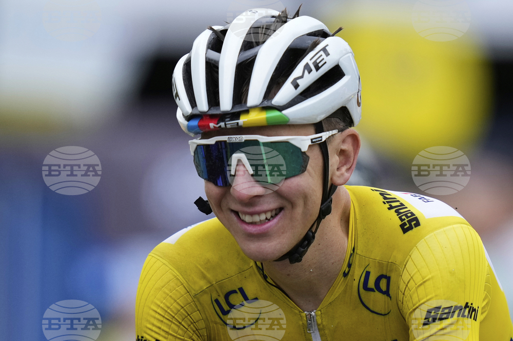 "Това е една от най-трудните, ако не и най-труднaтa Обиколка на Франция, в която съм участвал", заяви лидерът в класирането Тадей Погачар