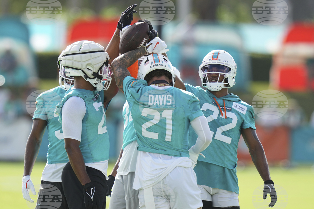 Dolphins Camp Football