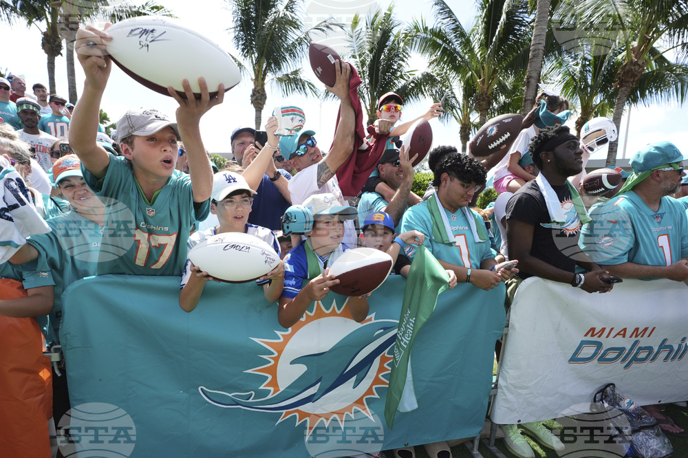 Dolphins Camp Football