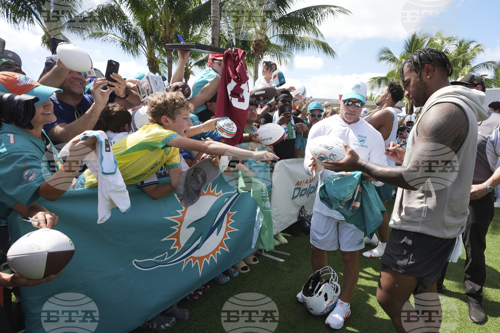 Dolphins Camp Football