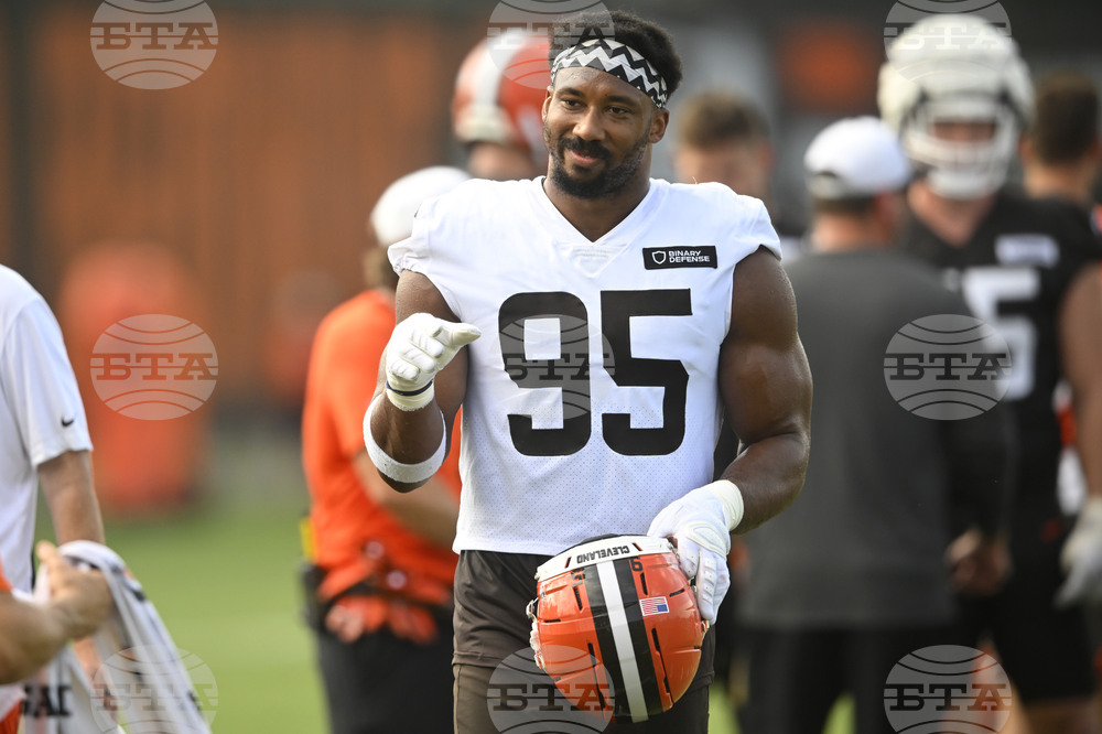 Browns Camp Football