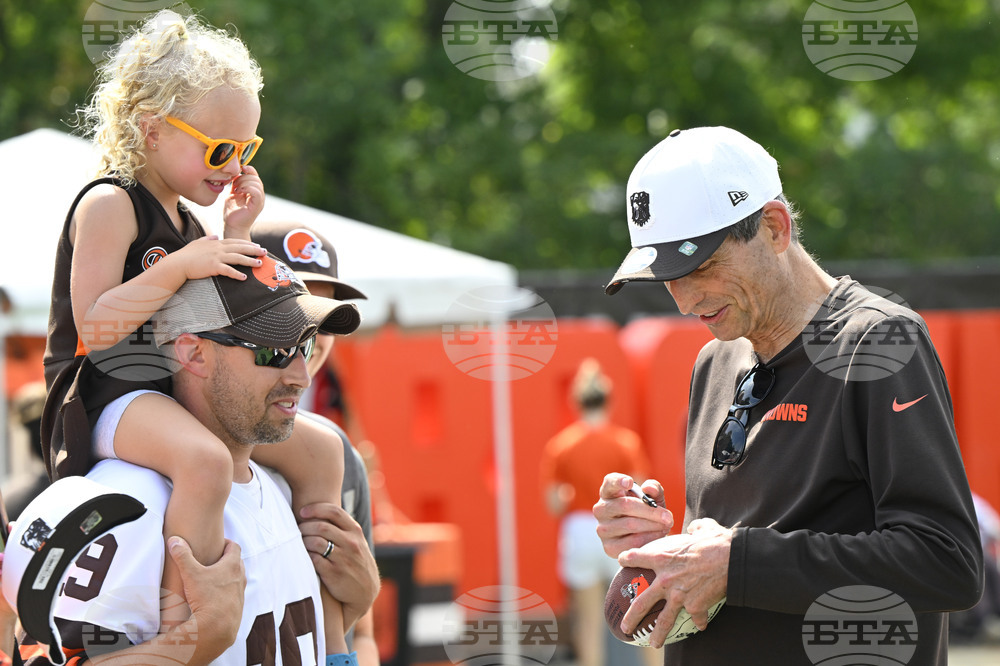 Browns Camp Football