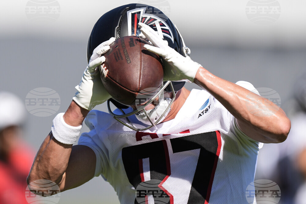 APTOPIX Falcons Camp Football