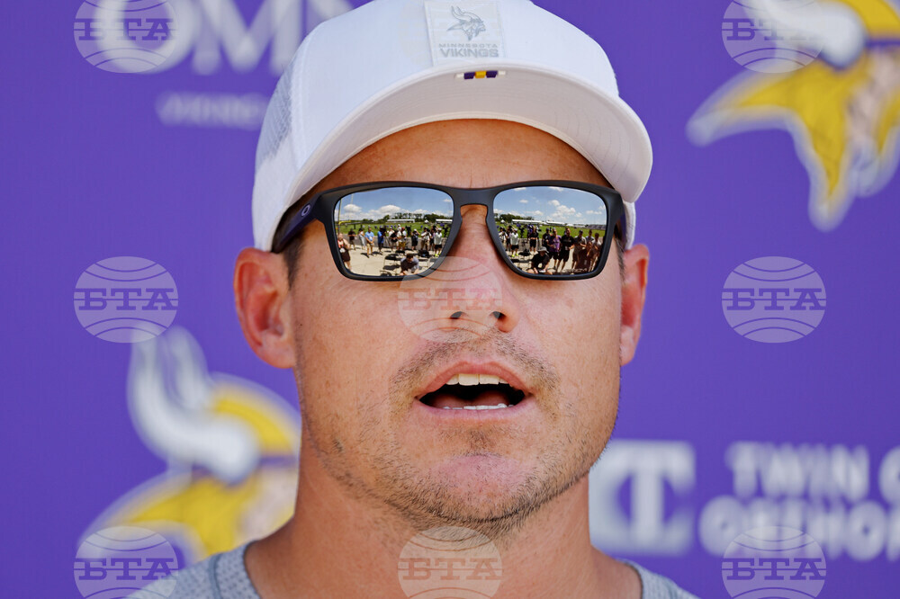 Vikings Camp Football