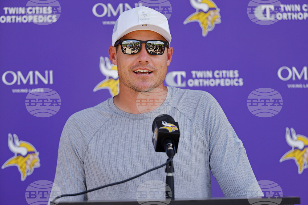 Vikings Camp Football