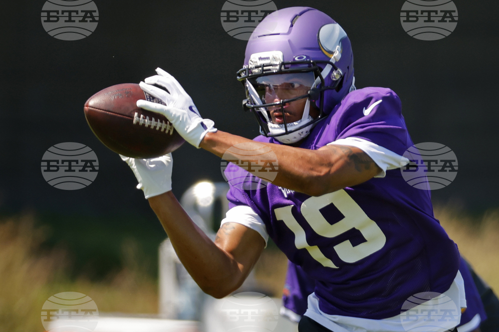 Vikings Camp Football