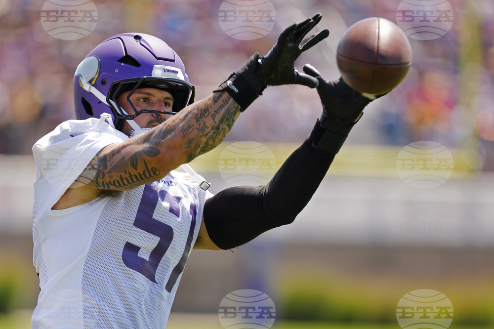 Vikings Camp Football