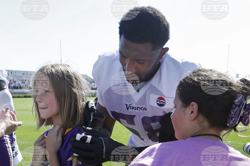 Vikings Camp Football