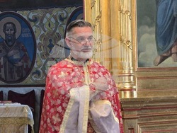 Ловеч - храм „Света Троица” - служба