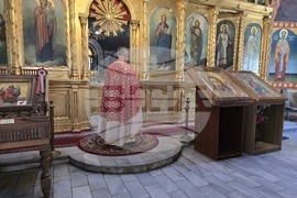 Ловеч - храм „Света Троица” - служба