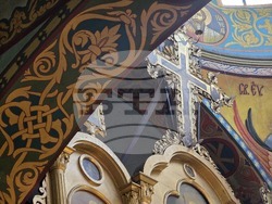 Ловеч - храм „Света Троица” - служба