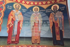Ловеч - храм „Света Троица” - служба