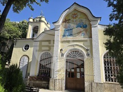 Ловеч - храм „Света Троица” - служба