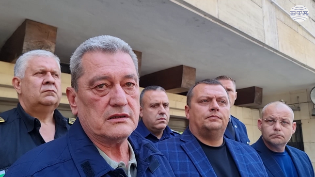 Четири са огнищата - в Лесово, Илинденци, Трънско и русенското село Николово, от особен интерес за оперативния щаб на МВР, каза Николай Николов