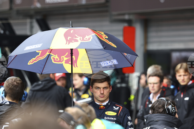 Съветник на Ред Бул потвърди, че Макс Ферстапен ще остане в отбора за още един сезон