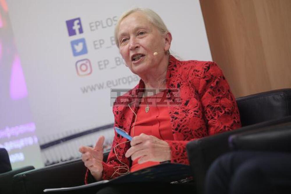 Проф. Ингрид Шикова: ЕС не е само регламенти и директиви, Европа е и дух, и емоция и не трябва да ги губим