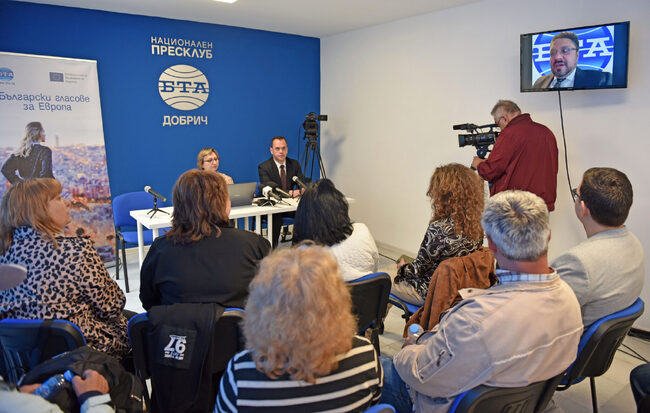 Ролята на активните гражданите и институциите за преодоляване на кризите бе обект на дискусия в пресклуба на БТА в Добрич