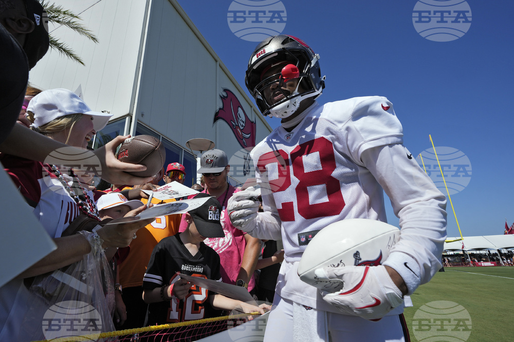 Buccaneers Camp Football
