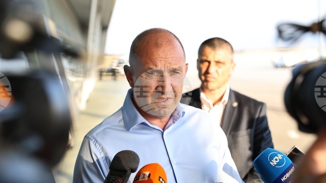 Hungarian Helicopter Lands in Plovdiv, President Radev Welcomes It