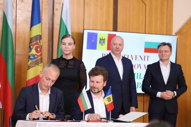 Министерски съвет: Филиалът на Русенския университет „Ангел Кънчев“ официално получи сградата на бившия Тараклийски университет