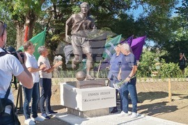 Велико Търново - Трифон Иванов - паметник