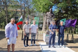 Велико Търново - Трифон Иванов - паметник